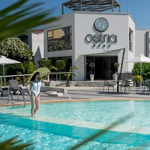 ostria-sea-side-hotel-hanioti.hotelschalkidiki.net/