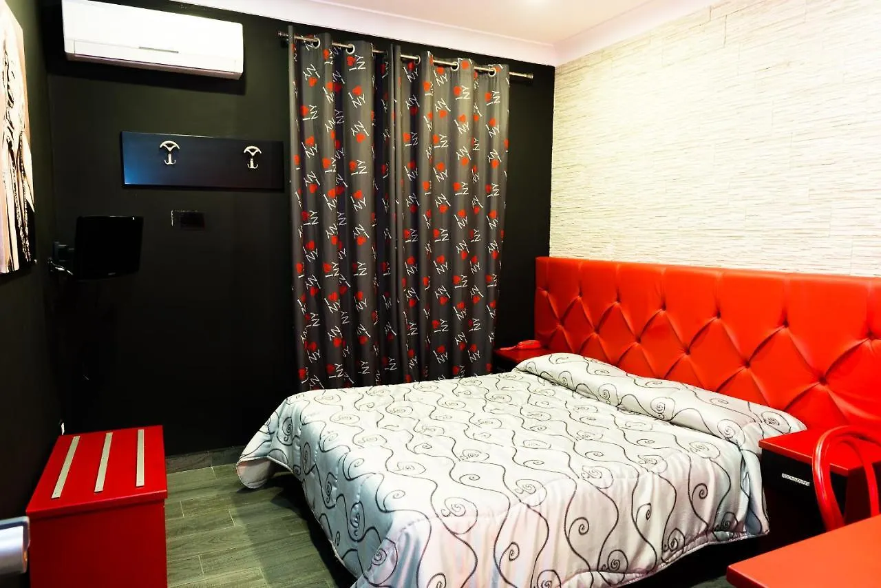 Hotel Bella Napoli 3*, Neapel Italien